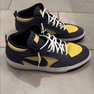 Nike Men's Navy and Yellow Athletic Shoes
